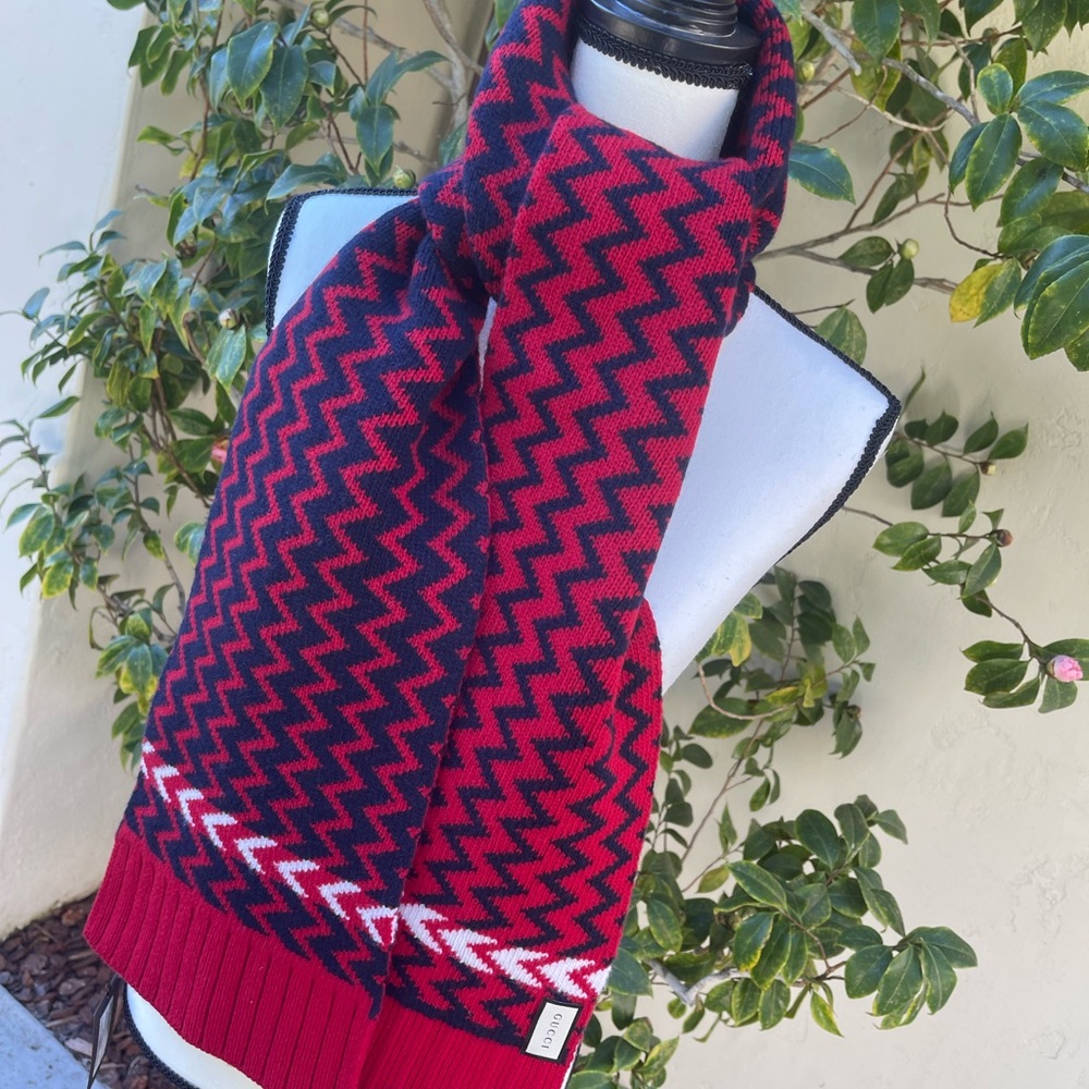 GUCCI Red/Blue—Blue/Red Zaggede Long 2 Tricot 100% Wool Scarf NWT ~ Authentic - Picture 3 of 11